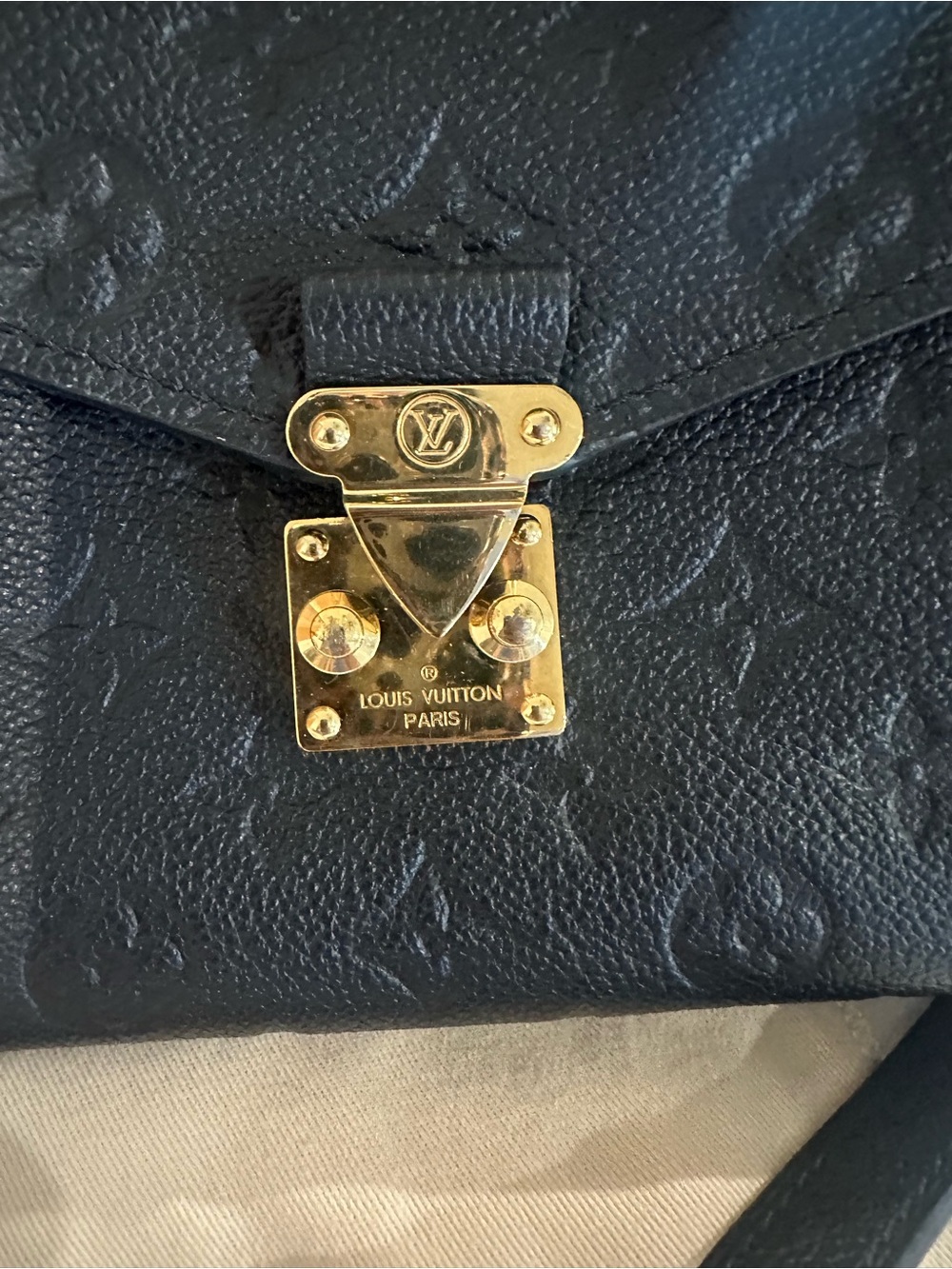 Louis Vuitton Black Monogram Empreinte Pochette Shoulder Crossbody - Picture 14 of 15